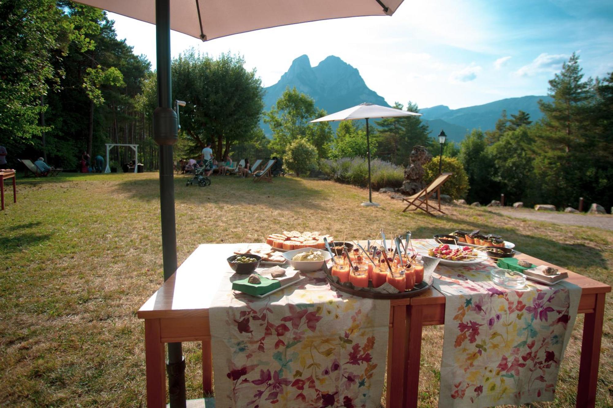 L'Indret Del Pedraforca Adults Only Hotel Saldes Luaran gambar