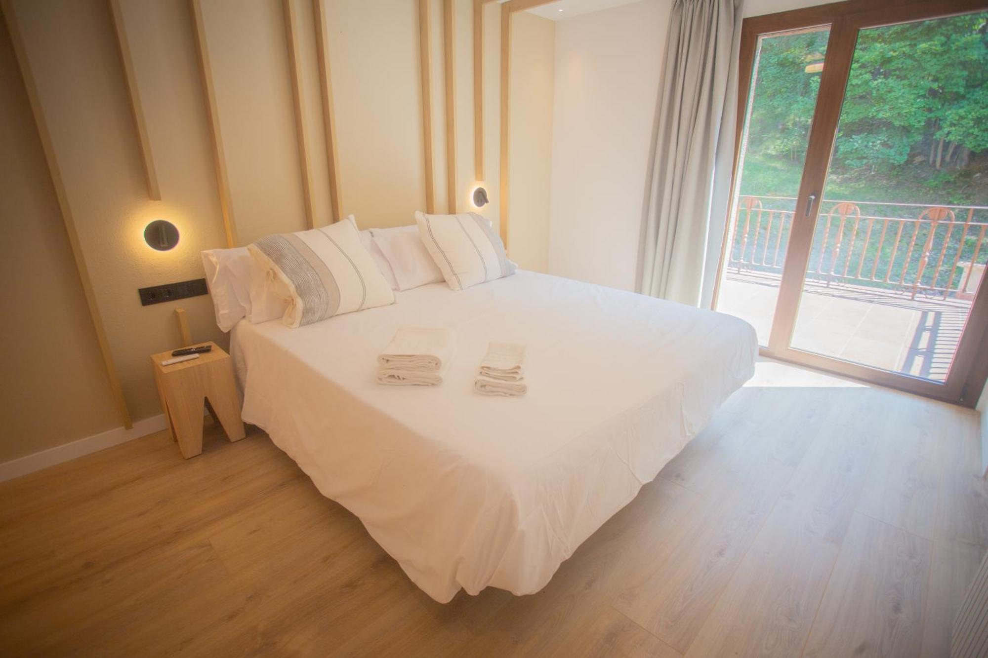 L'Indret Del Pedraforca Adults Only Hotel Saldes Luaran gambar