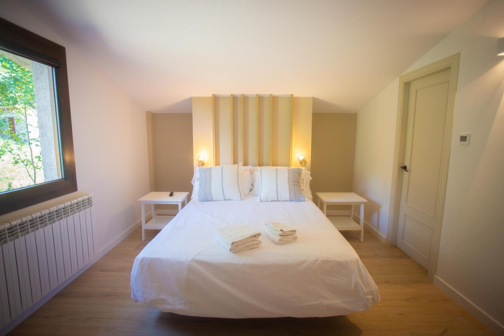 L'Indret Del Pedraforca Adults Only Hotel Saldes Luaran gambar