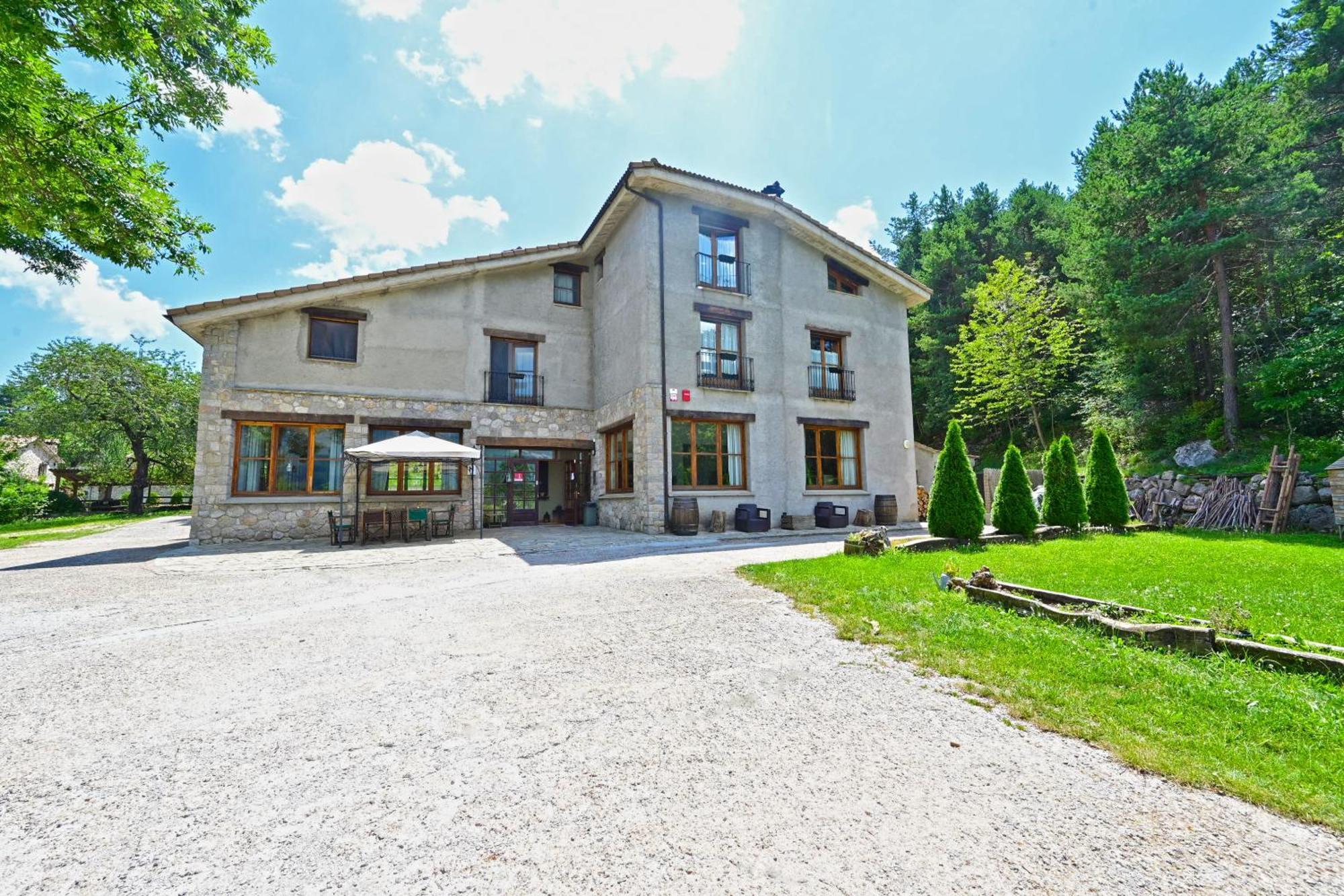 L'Indret Del Pedraforca Adults Only Hotel Saldes Luaran gambar